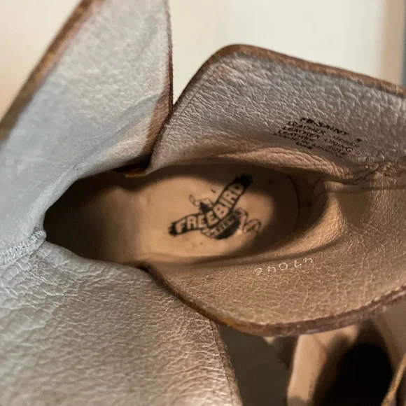 FREEBIRD by Steven Distressed Brown Leather Boots! - Picture 7 of 9